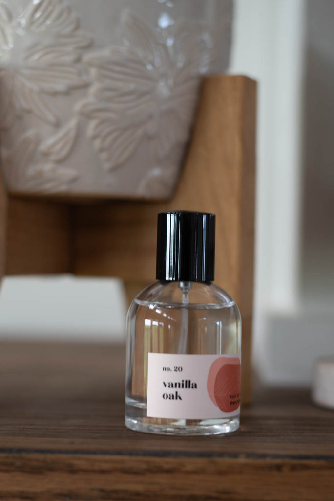 NO 13. Vanilla Oak Organic Perfume