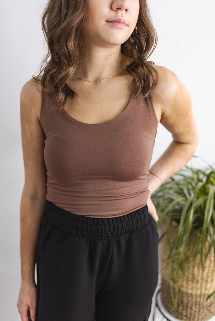 Lorna Basic Scoop Neck Tank