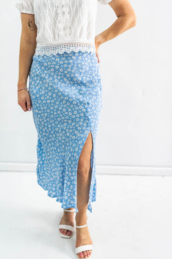 Island Stroll Floral Midi Skirt